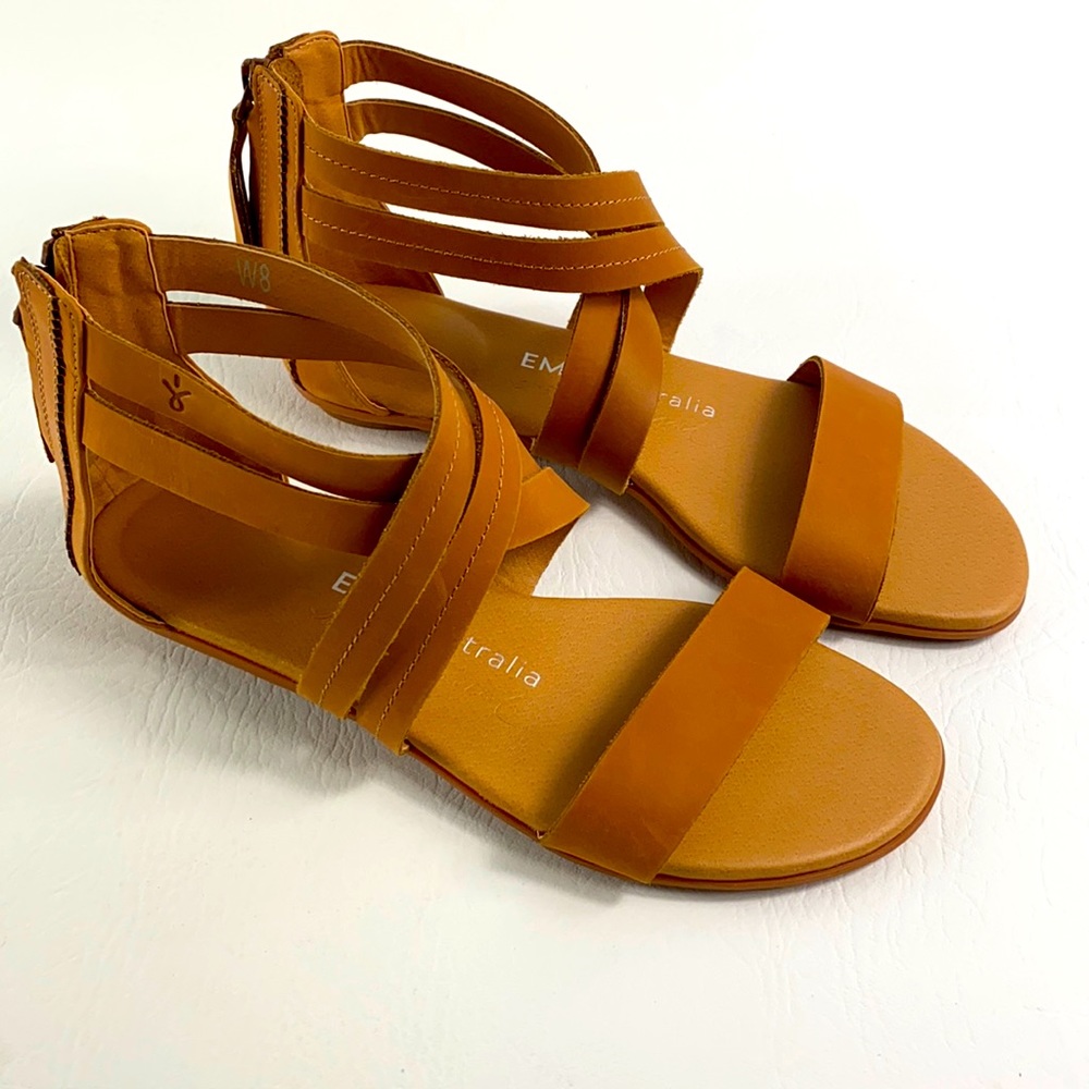 Emu Australia 8W wide leather tan sandals